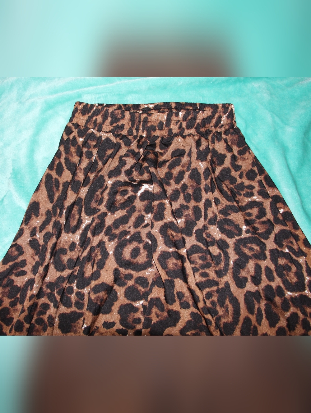 Women's Leopard Print Skirt - Picture 6 of 7